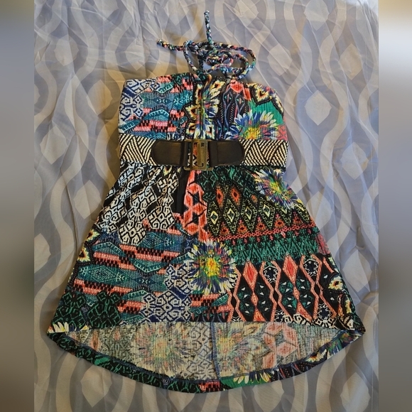 Halter Top - Picture 7 of 8